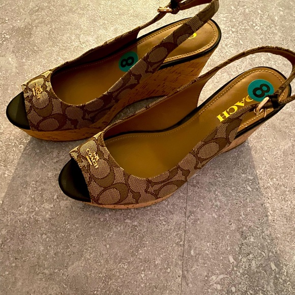 Coach wedges - size 8 - Picture 1 of 4